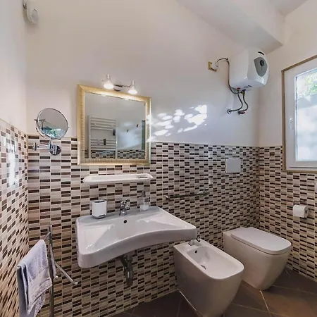 Gli Ulivi Holiday home *